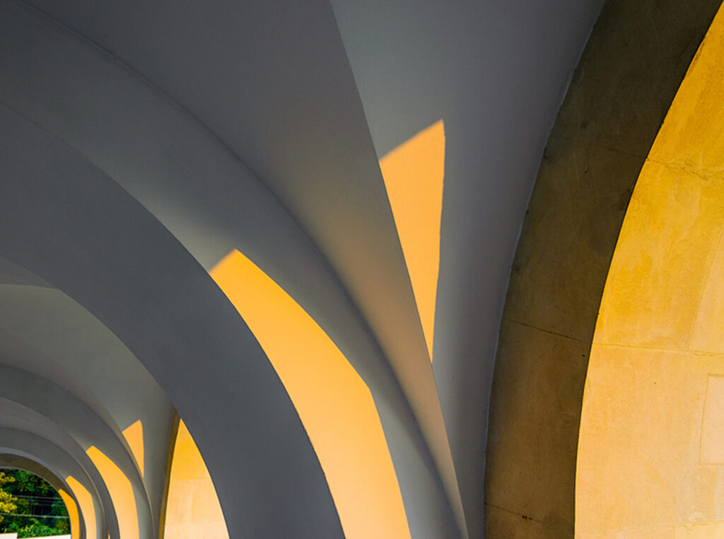 a corridor made of several arches.